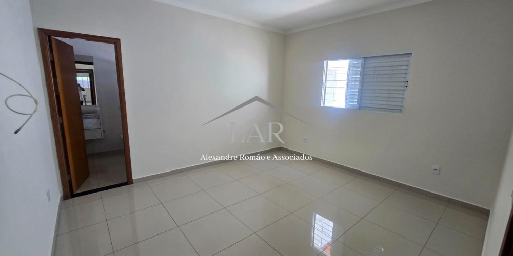 WhatsApp Image 2025-03-08 at 11.08.21 (3)